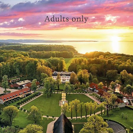 Weissenhaus Private Nature Luxury Resort Екстер'єр фото