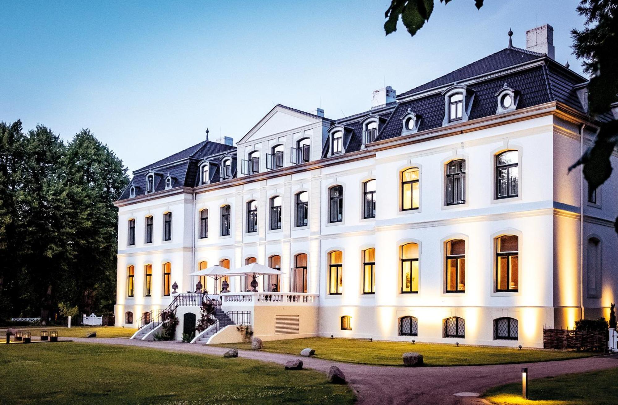 Weissenhaus Private Nature Luxury Resort Екстер'єр фото