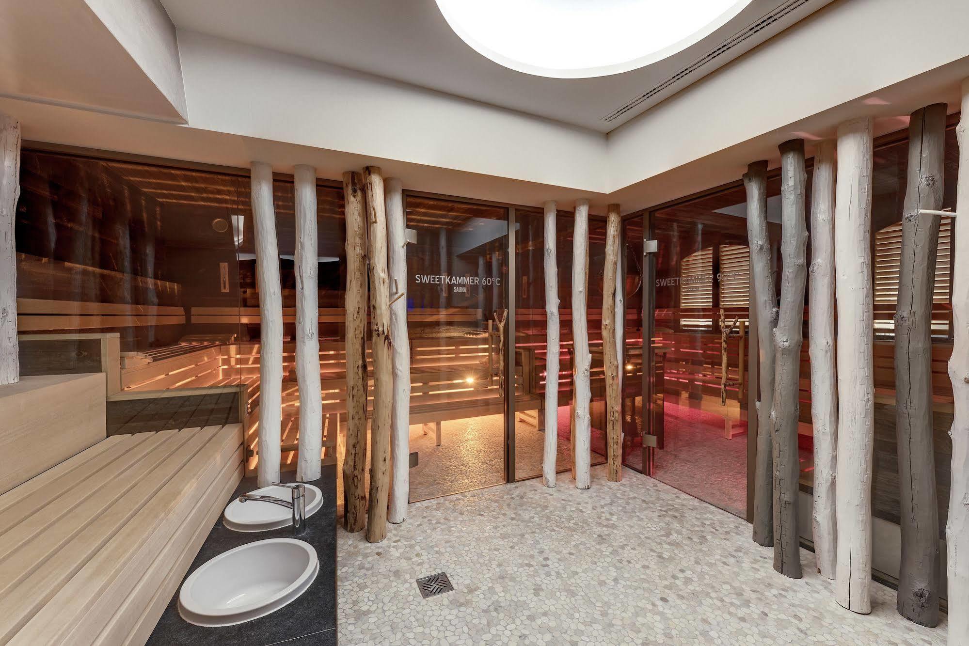 Weissenhaus Private Nature Luxury Resort Екстер'єр фото